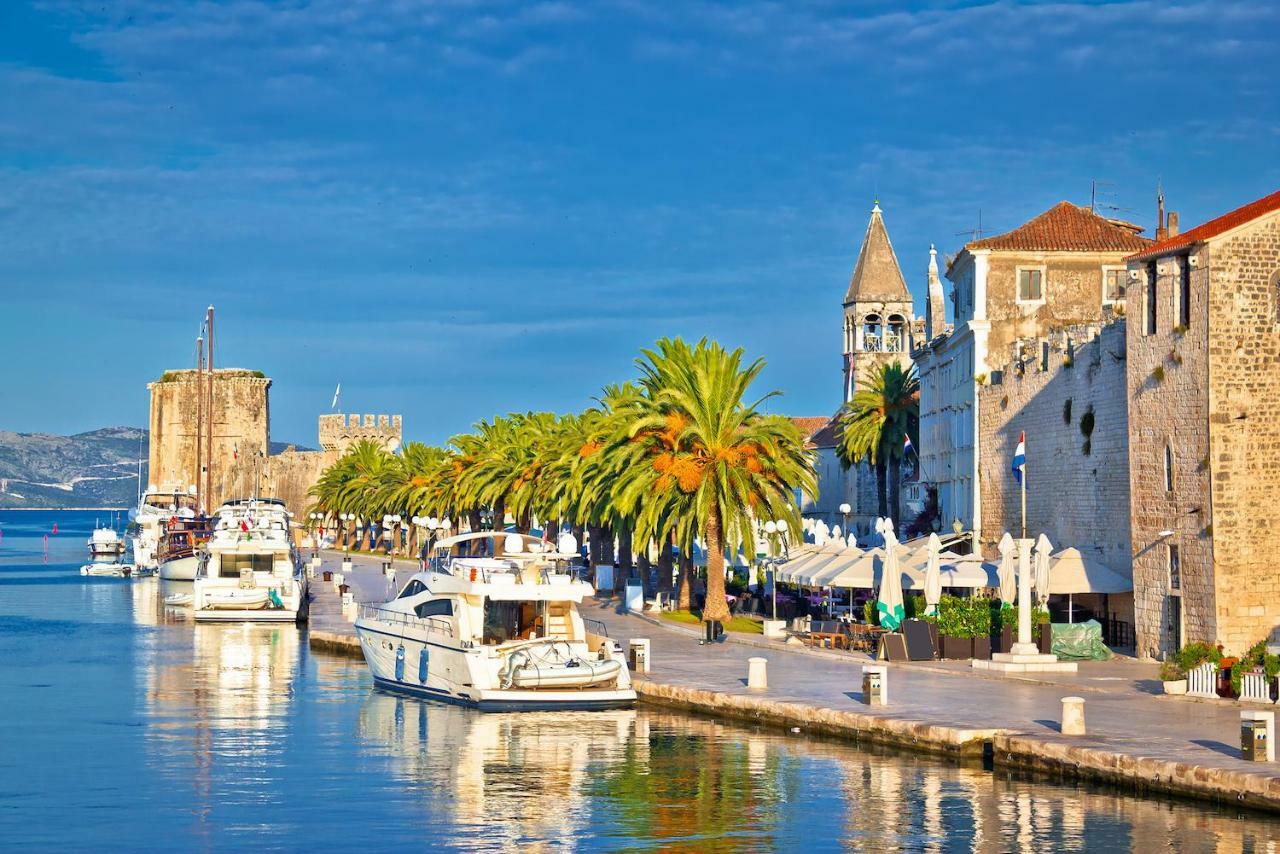 Apartment Ela Trogir Exterior photo